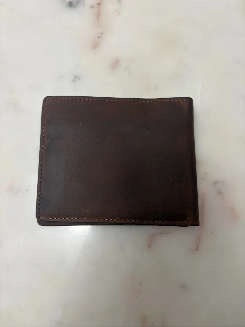 London Alley leather bifold wallet